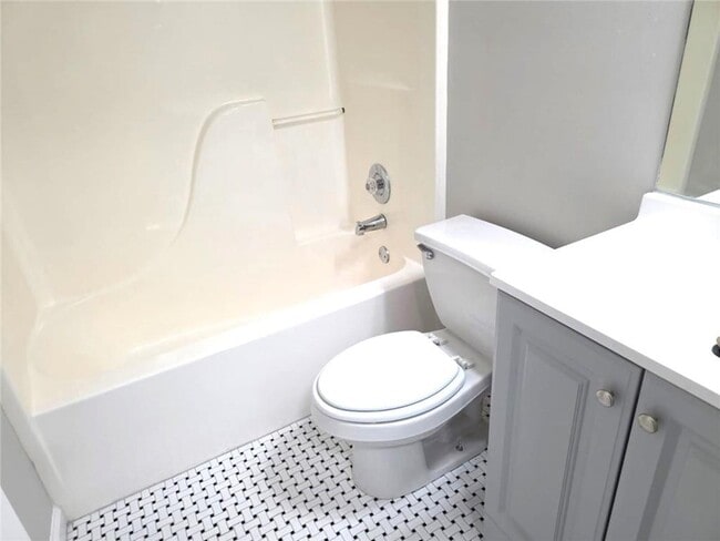 Building Photo - 6009 Deer Springs Ln NW