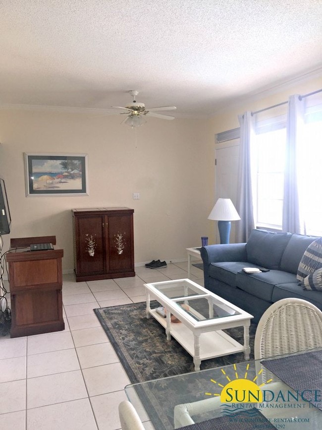 Building Photo - 320 Scenic Gulf Dr