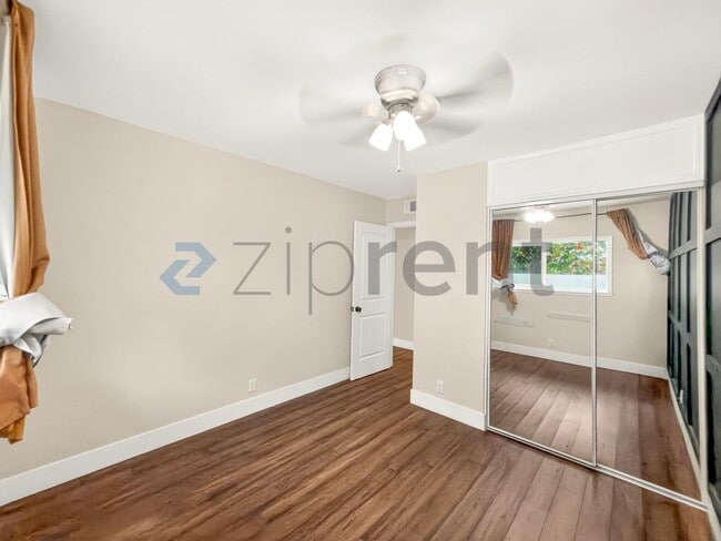 Building Photo - 8162 Havasu Cir