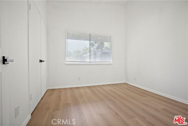 Building Photo - 18244 Jovan St