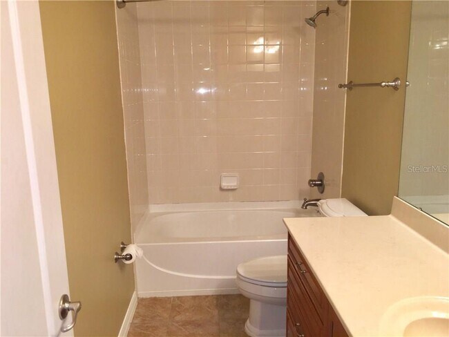 Building Photo - 739 Cascading Creek Ln