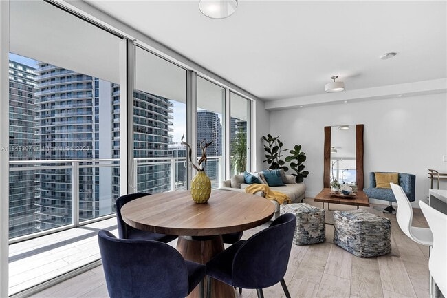 Building Photo - 1080 Brickell Ave