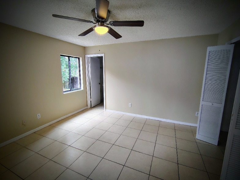 Building Photo - 6560 Chantry St