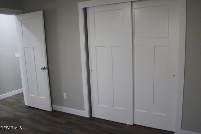 Building Photo - 3133 Fierro Dr