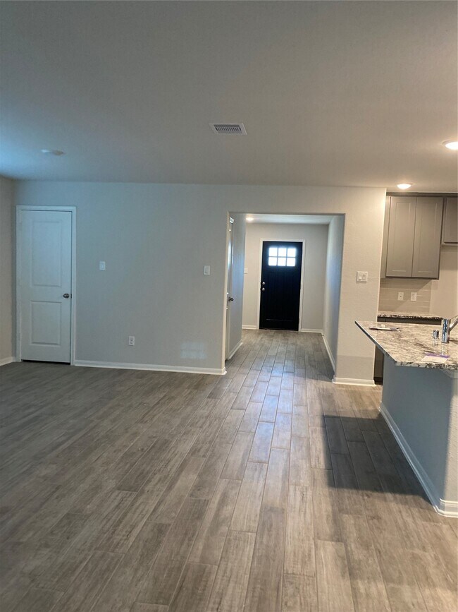 Building Photo - 2500 Bolinas Blf Dr