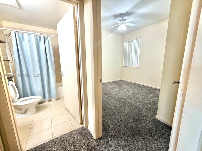 Building Photo - 3340 NE 190th St