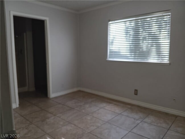 Building Photo - 6221 Peppermill Dr