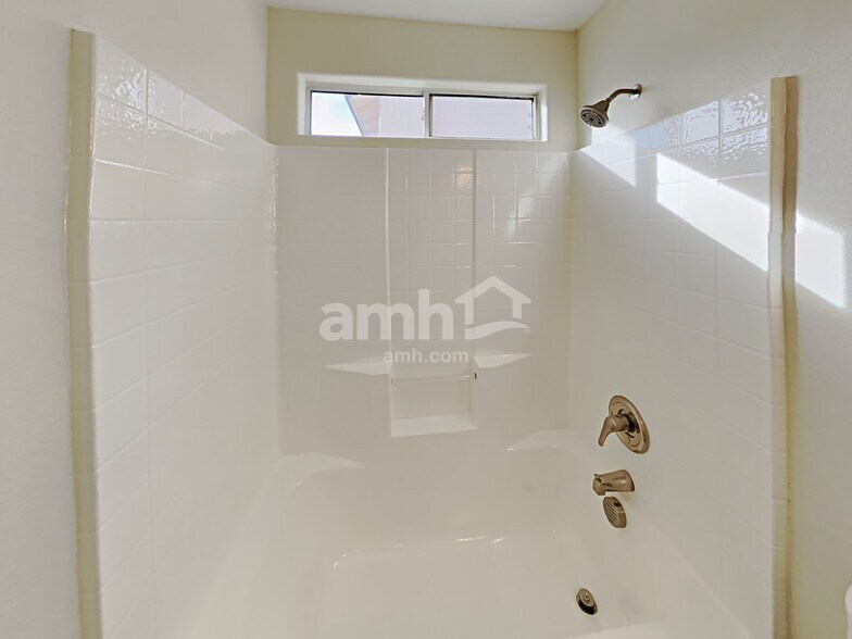 Building Photo - 9438 Havasu Canyon Ave