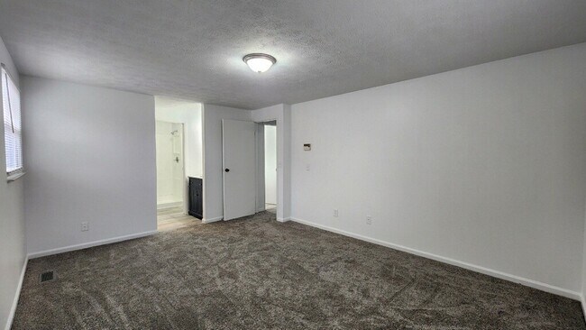 Building Photo - 259 Windsor Castle Dr