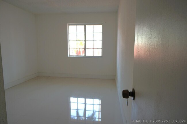 Building Photo - 18011 SW 139th Ct