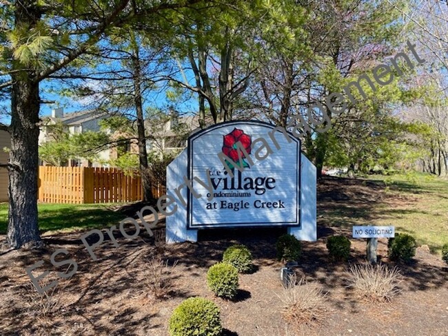 Building Photo - Condo in Village at Eagle Creek