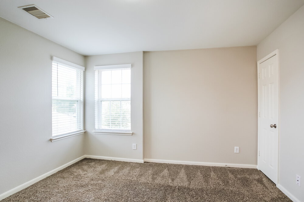 Building Photo - 2818 Mesquite Ridge Dr