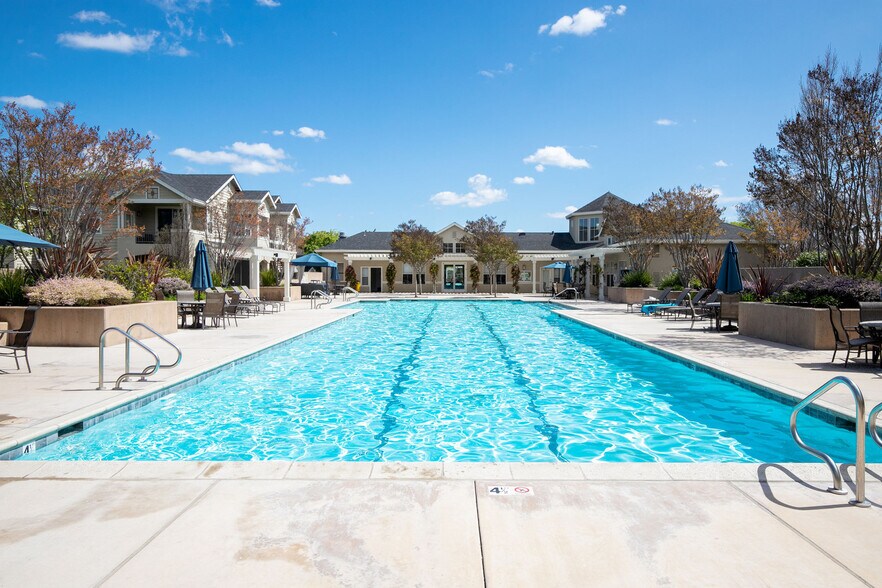 Building Photo - 20667 Forge Way