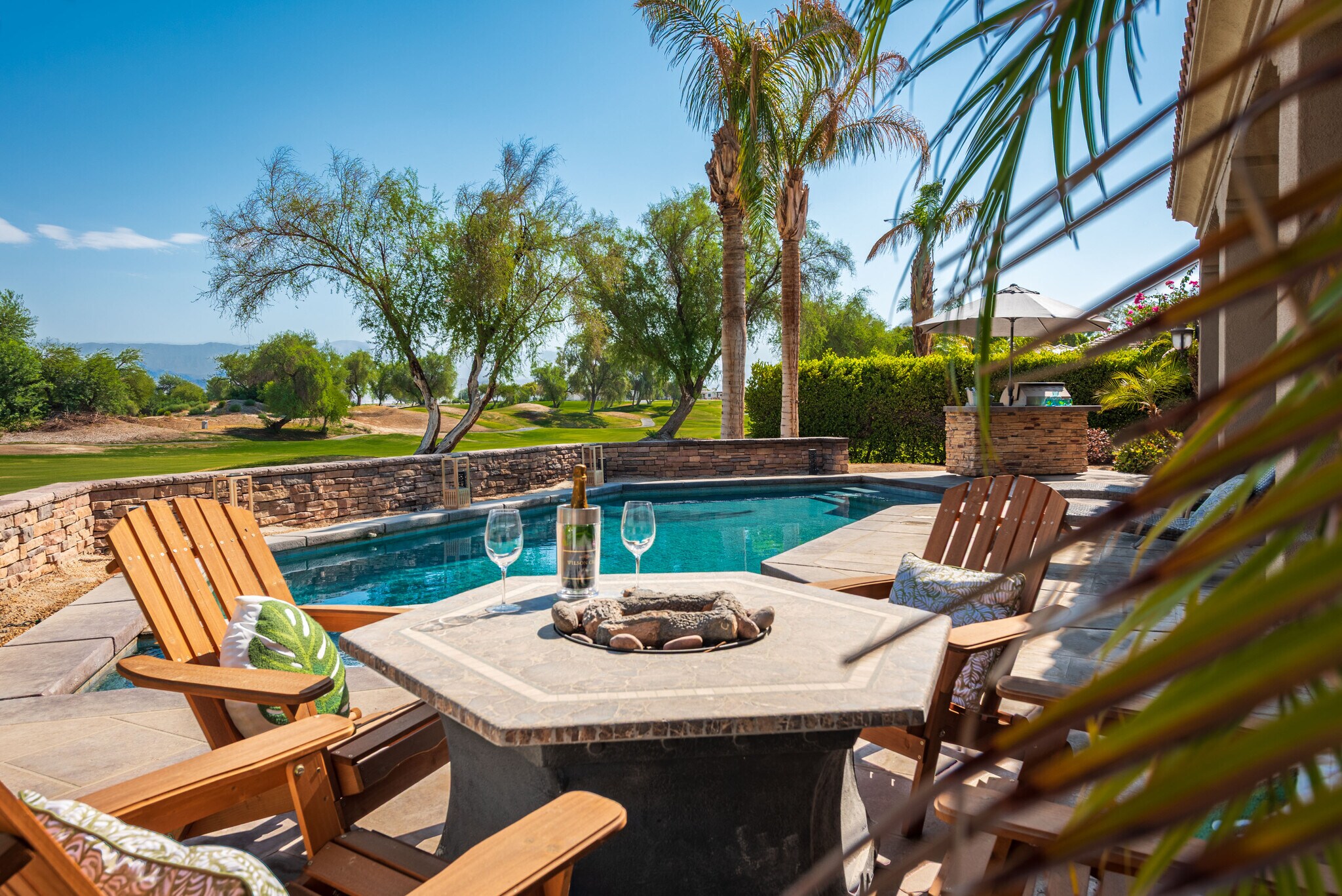 Building Photo - 45 Vista Encantada