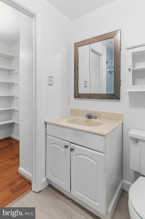 Building Photo - 5353 Columbia Pike