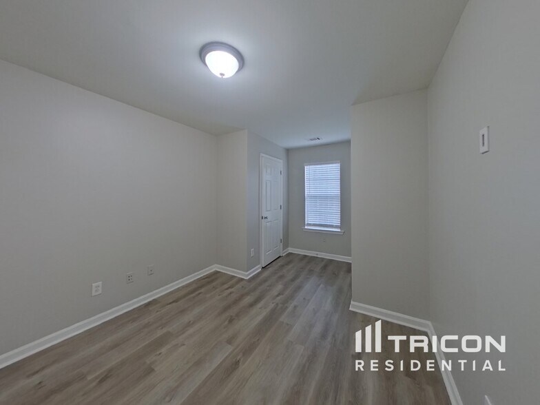 Building Photo - 628 Fairgreen Trail