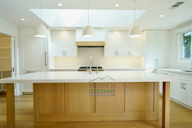 Building Photo - 89 Spindrift Passage