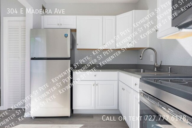 Building Photo - 304 E Madeira Ave
