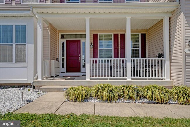Building Photo - 93 Sabbe St