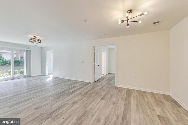 Building Photo - 15300 Diamond Cove Terrace