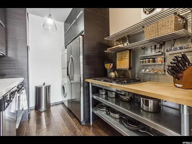 Building Photo - 336 W 300 S