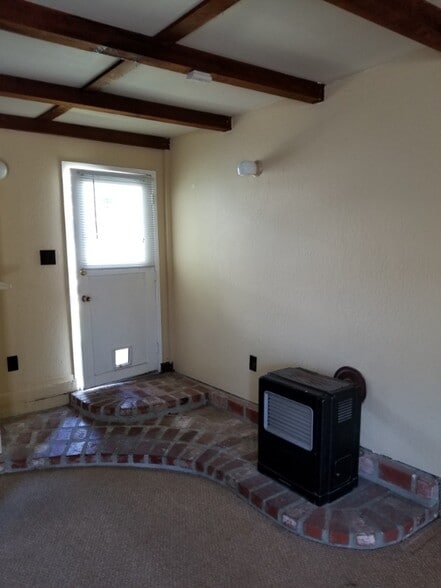 Primary Photo - 225 7th Ave