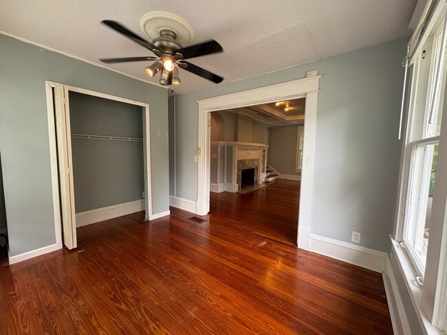 Building Photo - 500 S Eola Dr