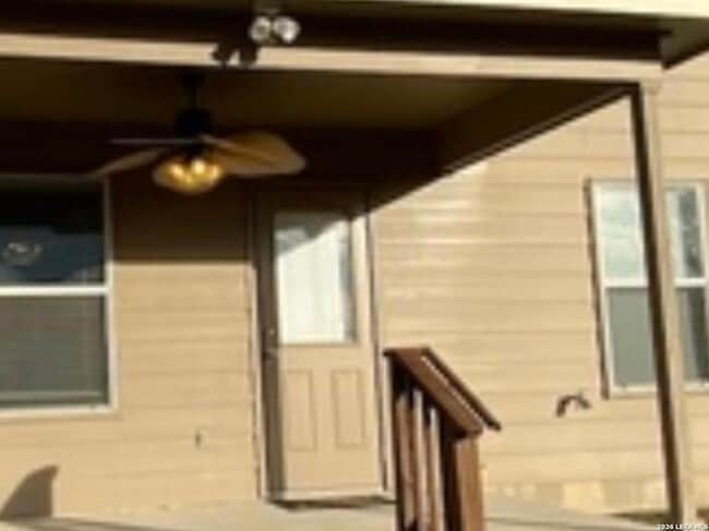 Building Photo - 25007 Cambridge Wl