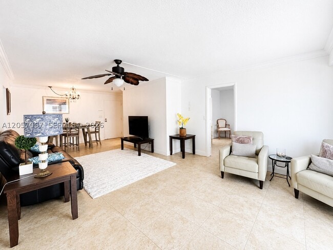 Building Photo - 3221 S Ocean Blvd