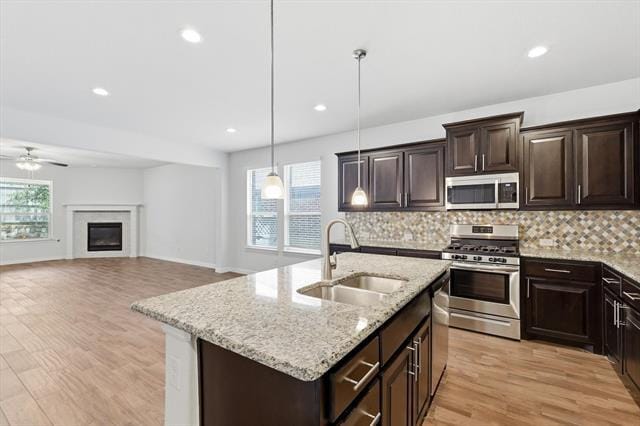 Building Photo - 2524 Little Wonder Ln
