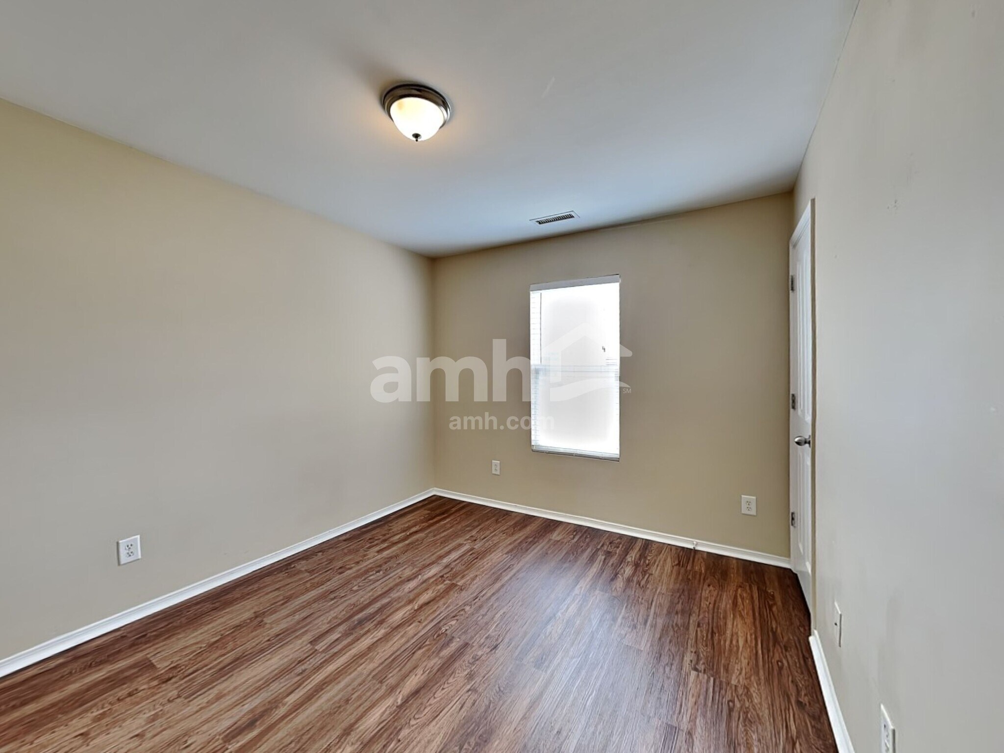 Building Photo - 3112 Varcroft Rd