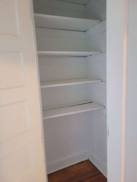 Building Photo - 1611 Hampton Blvd