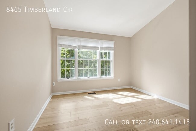 Building Photo - 8465 Timberland Cir