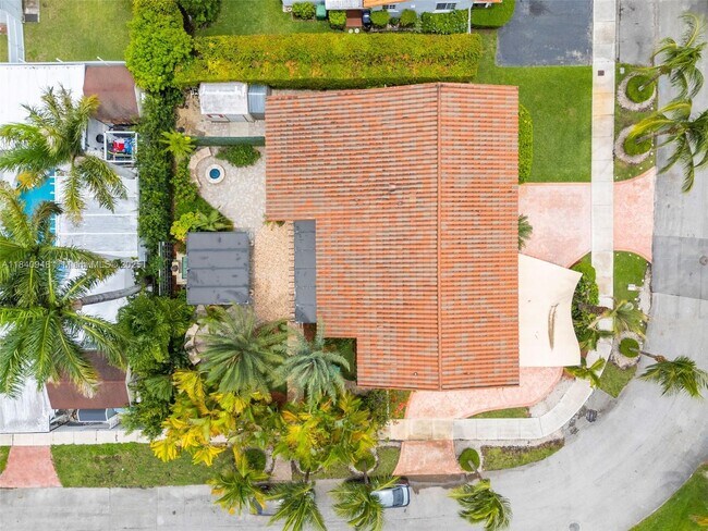 Building Photo - 12845 SW 49th Terrace