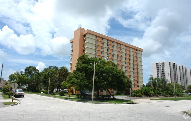 Building Photo - Burlington Tower