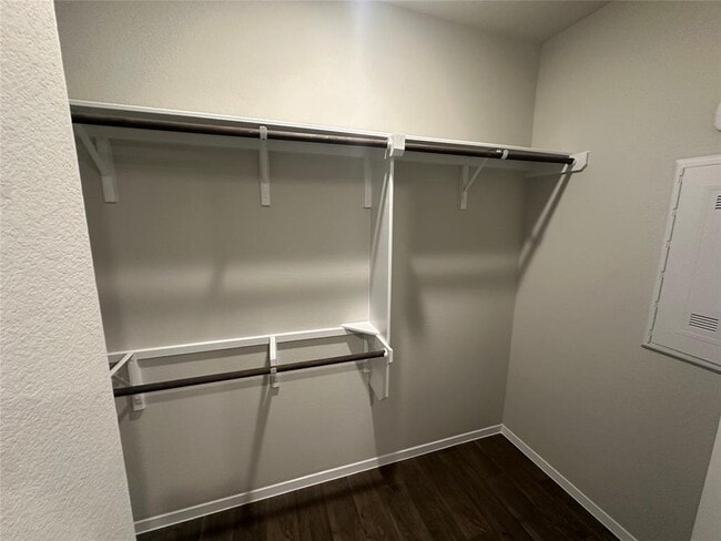 Building Photo - 2613 Towy Rd