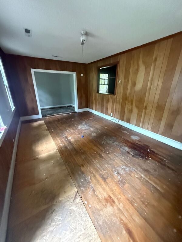 Building Photo - 424 Loring Dr