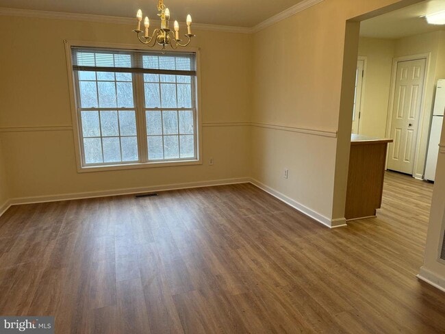 Building Photo - 700 E H St