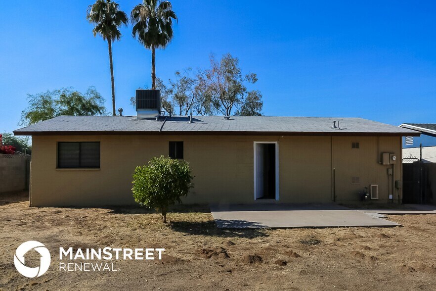 Building Photo - 8209 S 24th Way