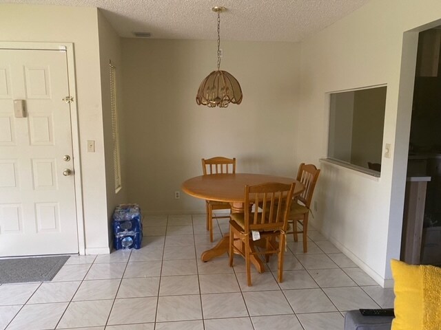 Building Photo - 503 Shady Pine Way