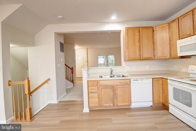 Primary Photo - 1802 Wheyfield Dr