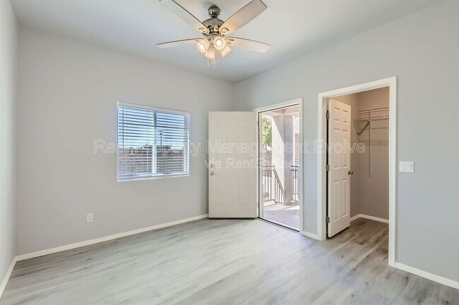 Building Photo - 7010 N 80th Ave