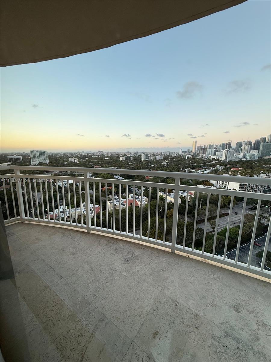Building Photo - 2475 Brickell Ave