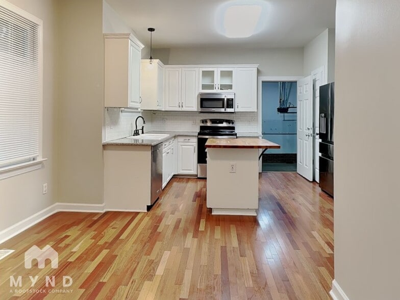 Building Photo - 8528 Yucca Trail