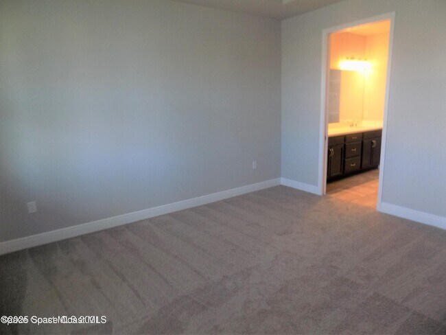 Building Photo - 7705 Wyndham Dr