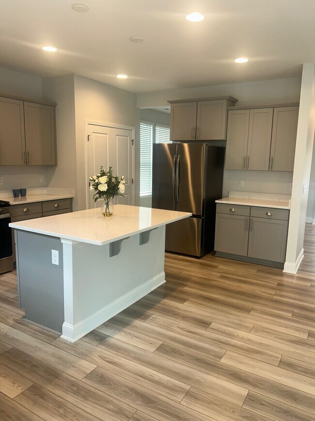 Building Photo - 815 Harmony Ranch Ln
