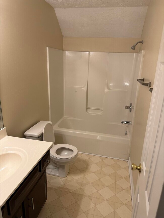 Building Photo - 1021 Excel Ct