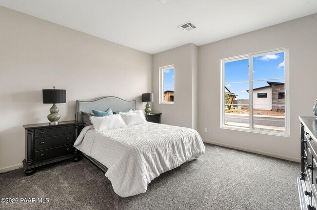 Building Photo - 5504 Edgar Way