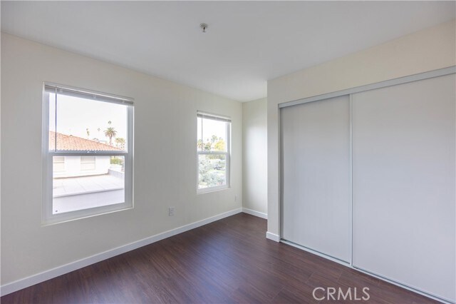 Building Photo - 321 S Occidental Blvd