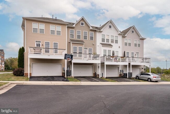 Building Photo - 22644 Amberjack Square